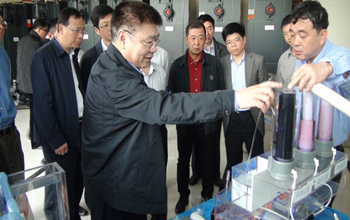 福建省委常委、廈門市委書記王蒙徽及有關(guān)部門負(fù)責(zé)人一行蒞臨公司視察